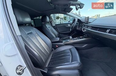 Седан Audi A4 2019 в Ровно