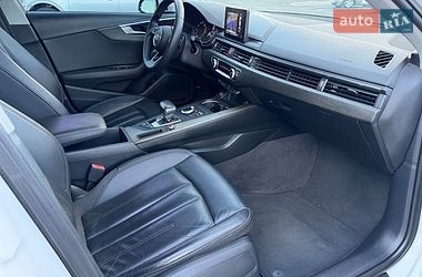 Седан Audi A4 2019 в Ровно