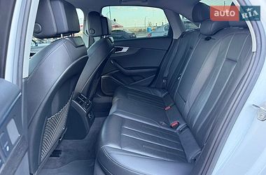 Седан Audi A4 2019 в Ровно