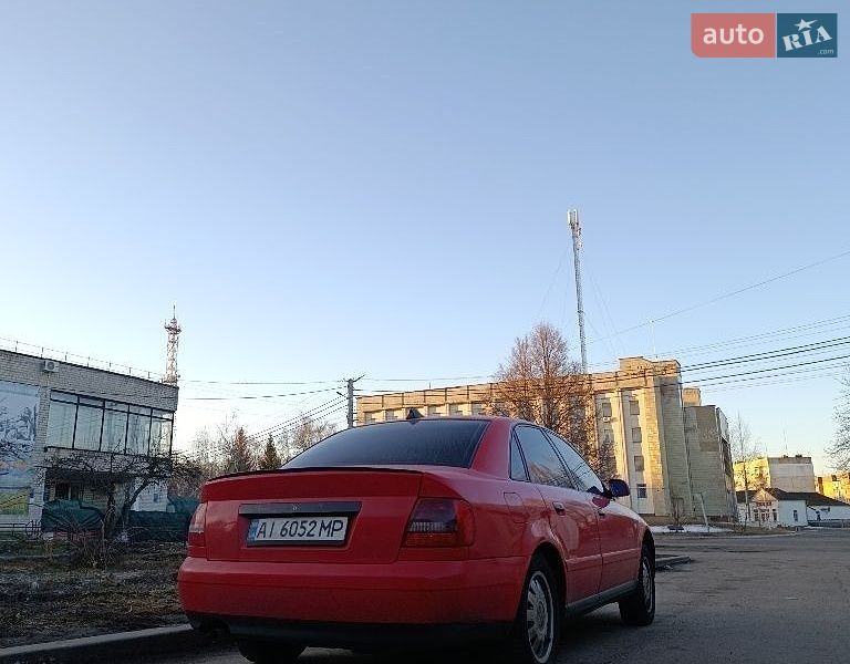 Седан Audi A4 1999 в Згуровке