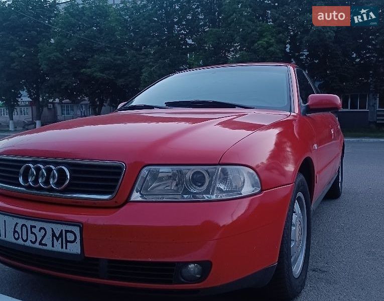 Седан Audi A4 1999 в Згуровке