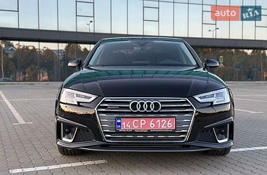 Седан Audi A4 2019 в Львові