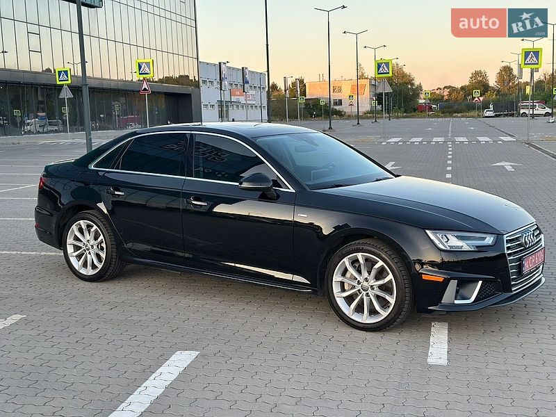 Седан Audi A4 2019 в Львові