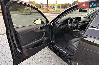 Седан Audi A4 2019 в Львові