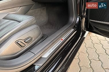 Седан Audi A4 2019 в Львові
