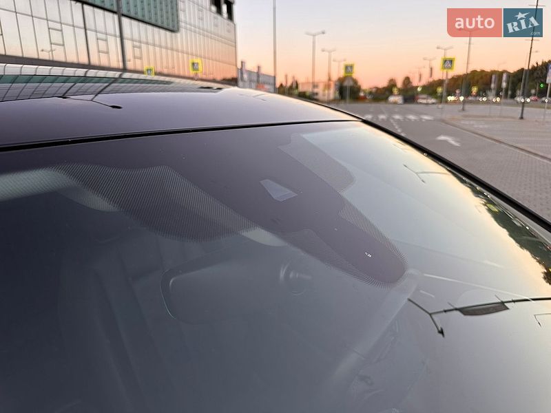 Седан Audi A4 2019 в Львові