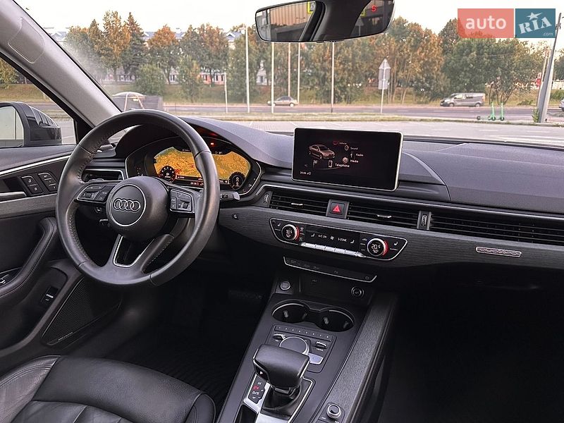 Седан Audi A4 2019 в Львові