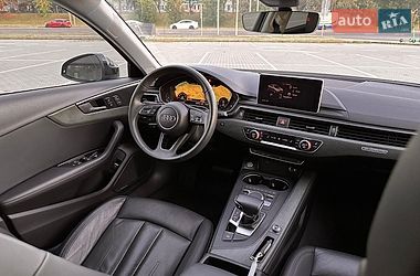 Седан Audi A4 2019 в Львові