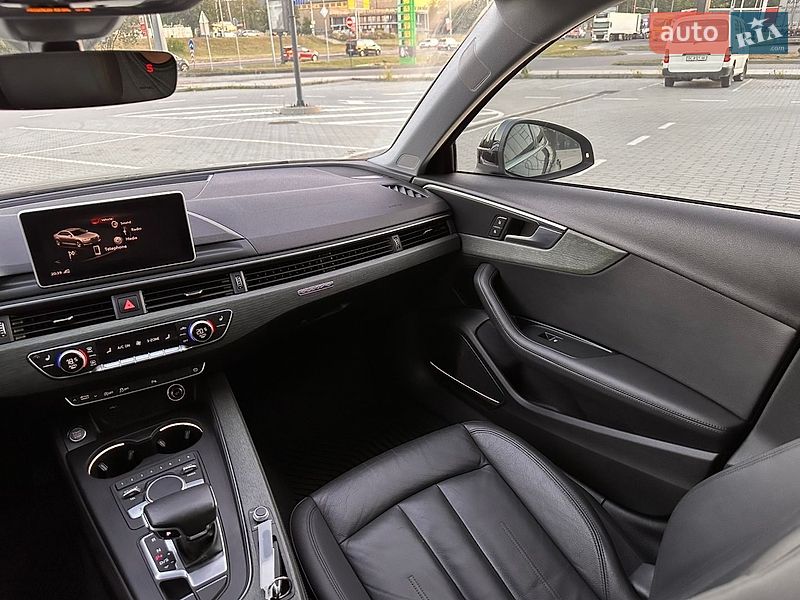 Седан Audi A4 2019 в Львові