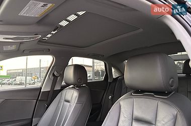 Седан Audi A4 2019 в Львові