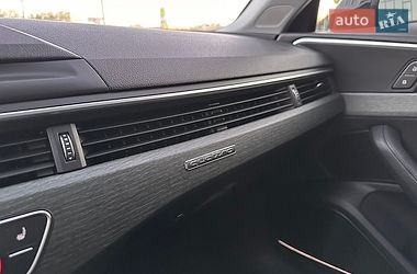 Седан Audi A4 2019 в Львові