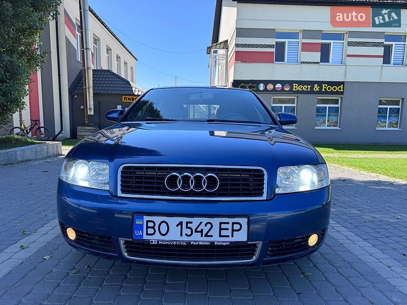 Седан Audi A4 2004 в Києві