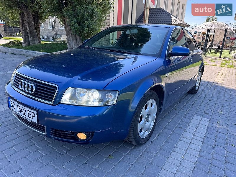 Седан Audi A4 2004 в Києві
