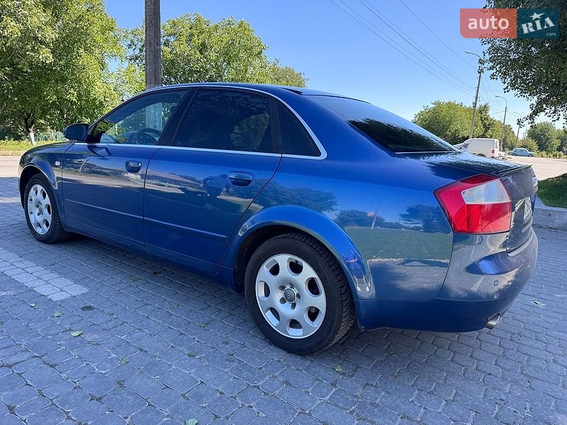 Седан Audi A4 2004 в Києві