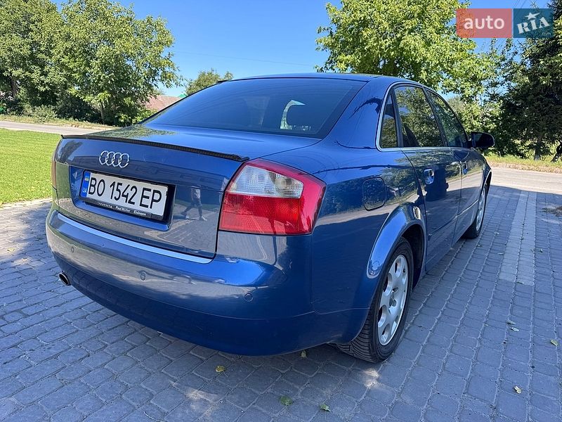 Седан Audi A4 2004 в Києві
