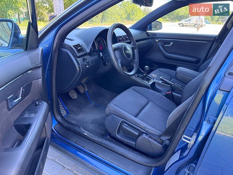 Седан Audi A4 2004 в Києві