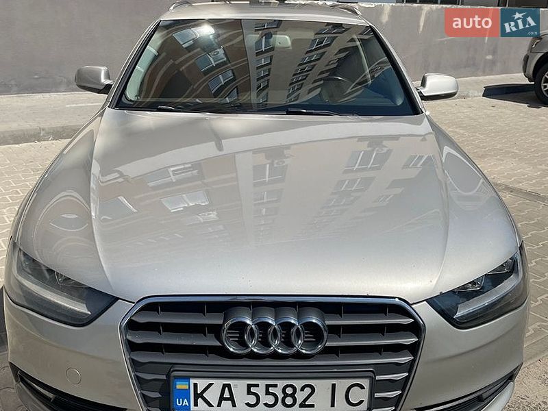 Универсал Audi A4 2012 в Вышгороде