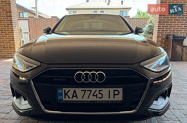 Audi A4  2022