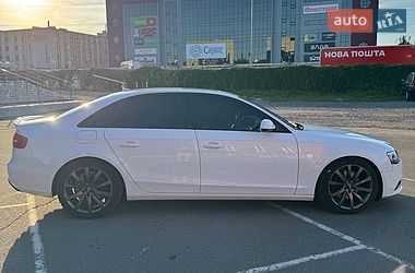Седан Audi A4 2012 в Киеве