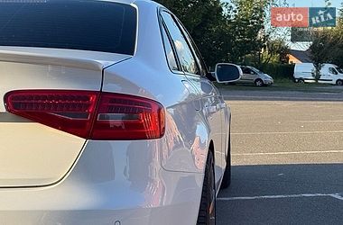 Седан Audi A4 2012 в Киеве