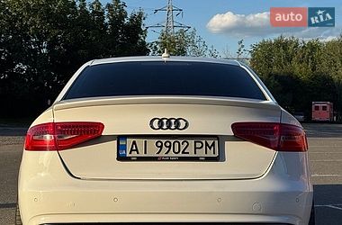 Седан Audi A4 2012 в Киеве