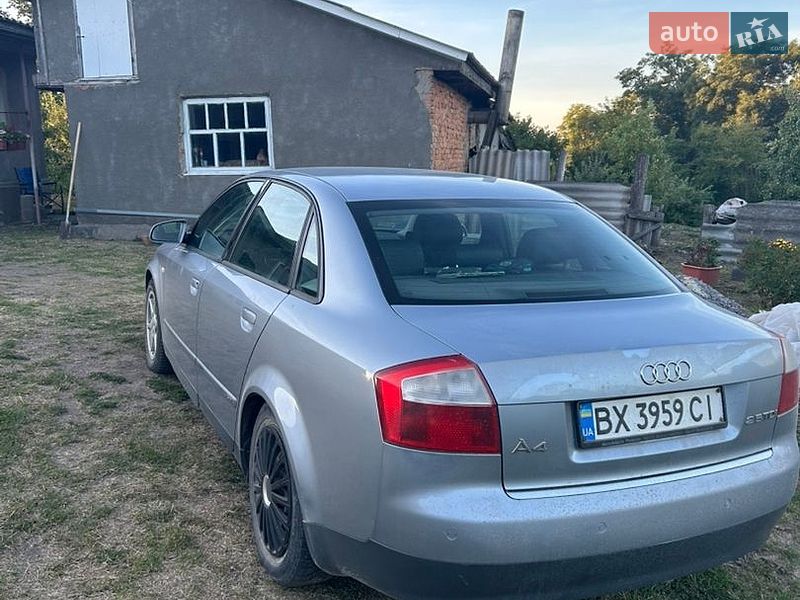 Седан Audi A4 2002 в Красилове