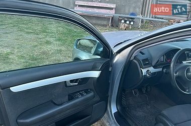 Седан Audi A4 2002 в Красилове