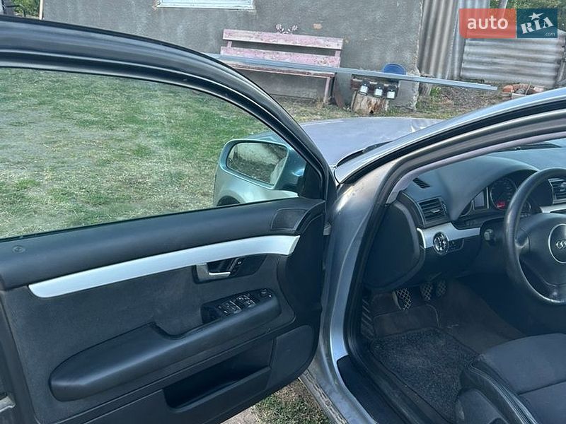Седан Audi A4 2002 в Красилове