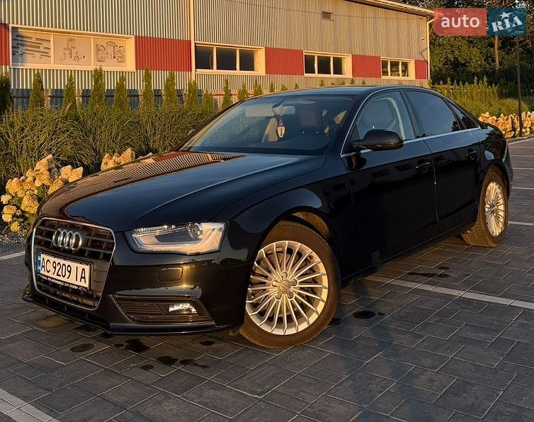 Седан Audi A4 2013 в Луцке Седан Audi A4 2013 в Луцке