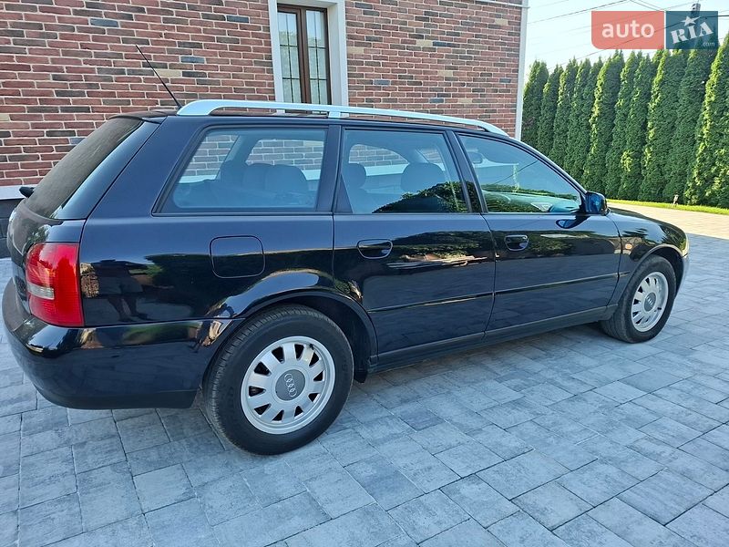 Универсал Audi A4 2000 в Черновцах