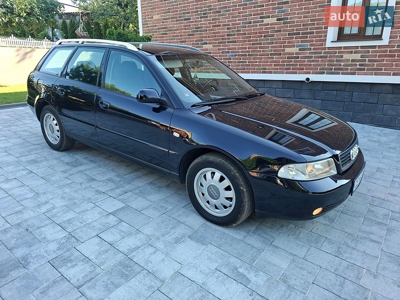 Универсал Audi A4 2000 в Черновцах