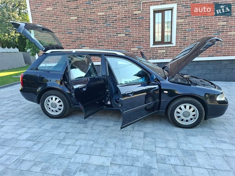 Универсал Audi A4 2000 в Черновцах