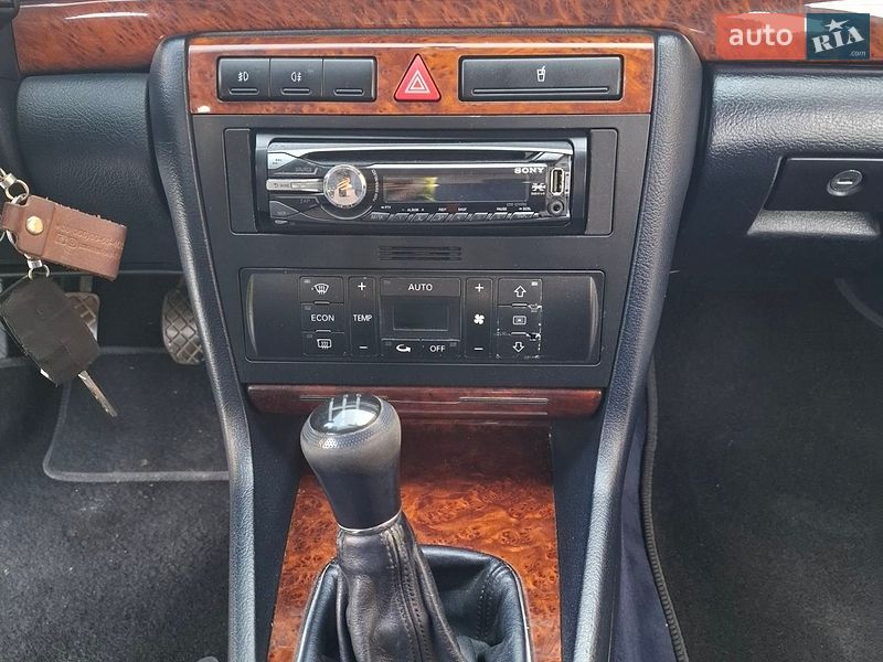 Универсал Audi A4 2000 в Черновцах