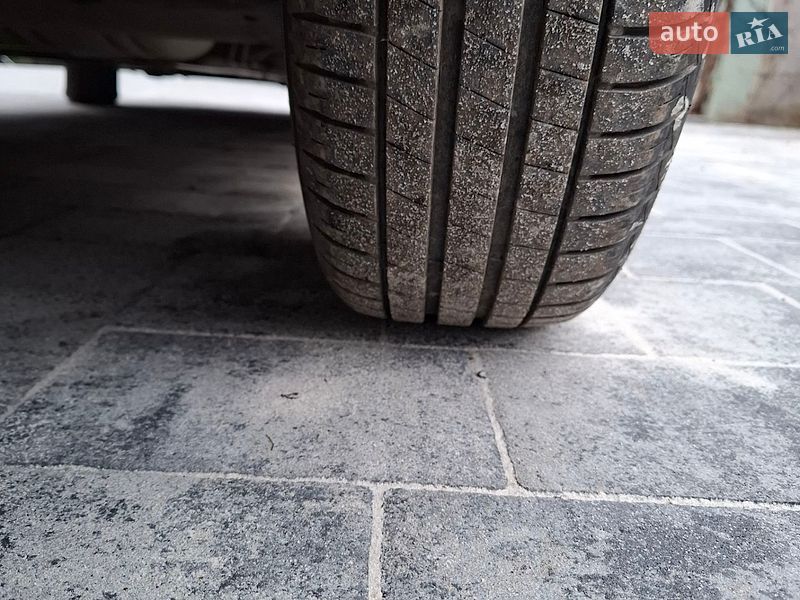Универсал Audi A4 2000 в Черновцах