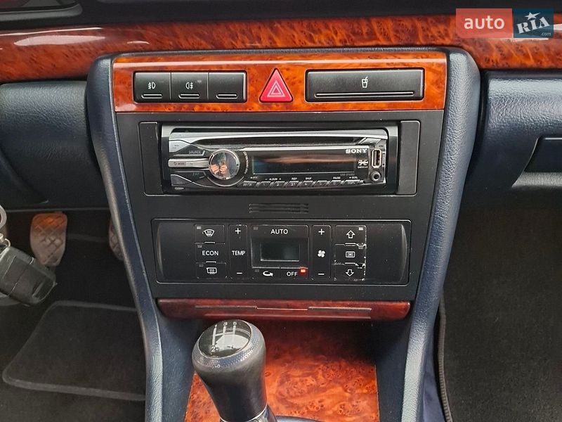 Универсал Audi A4 2000 в Черновцах
