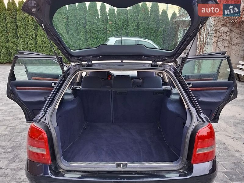 Универсал Audi A4 2000 в Черновцах