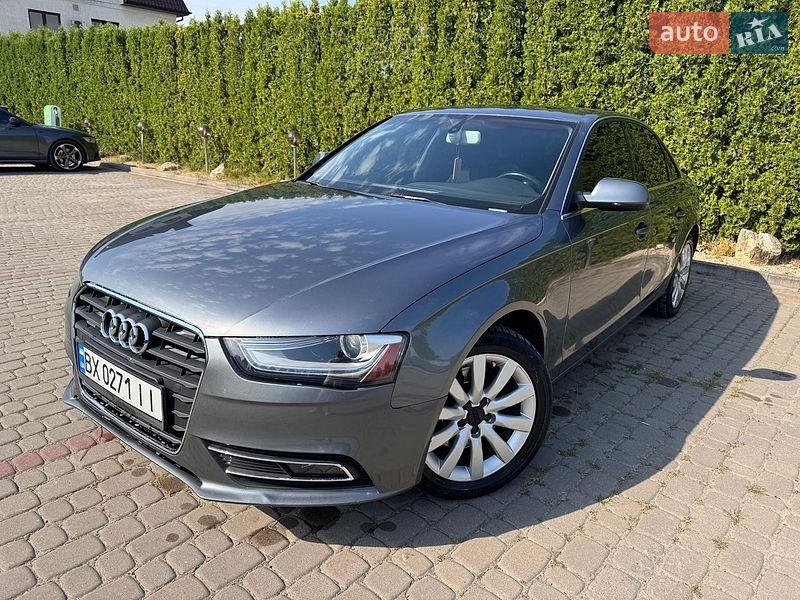 Седан Audi A4 2012 в Дунаевцах