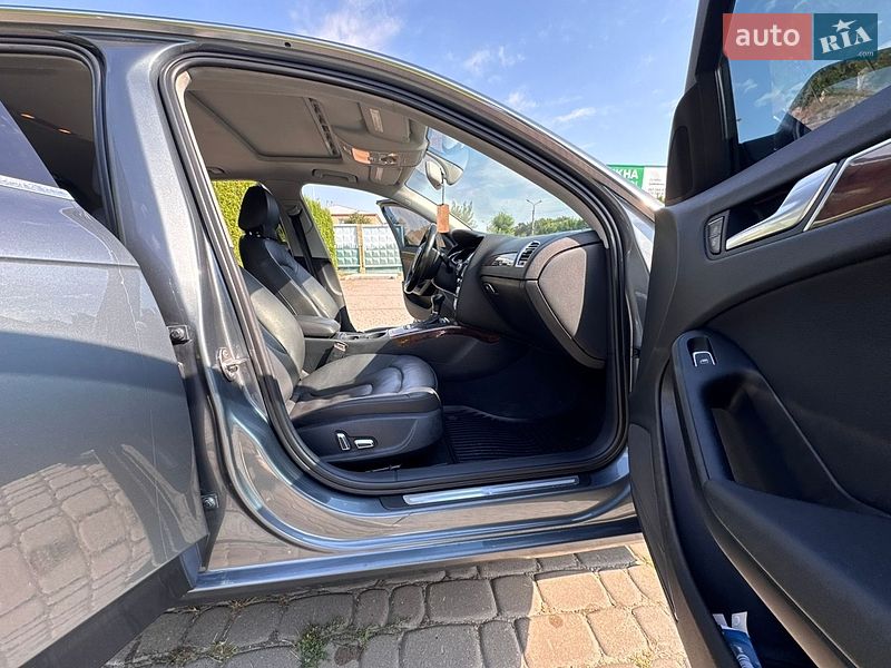 Седан Audi A4 2012 в Дунаевцах