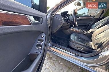 Седан Audi A4 2012 в Дунаевцах