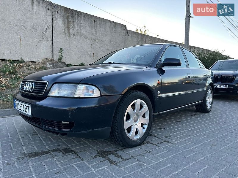 Седан Audi A4 1998 в Тернополе