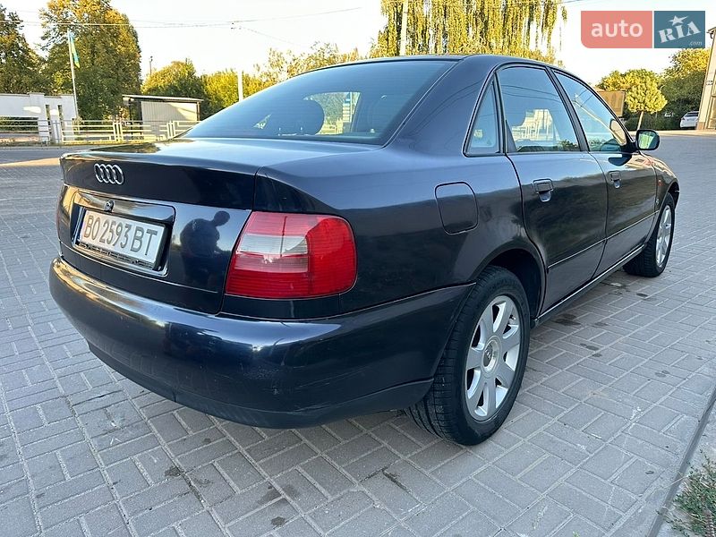 Седан Audi A4 1998 в Тернополе