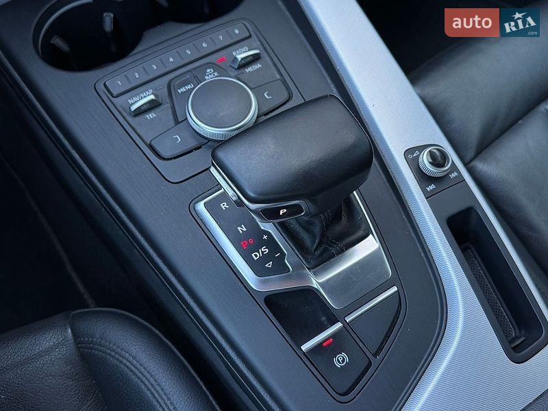 Седан Audi A4 2017 в Києві