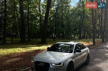 Седан Audi A4 2013 в Черновцах