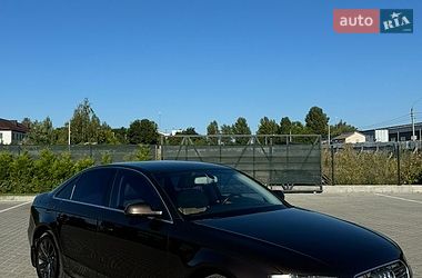 Audi A4  2012