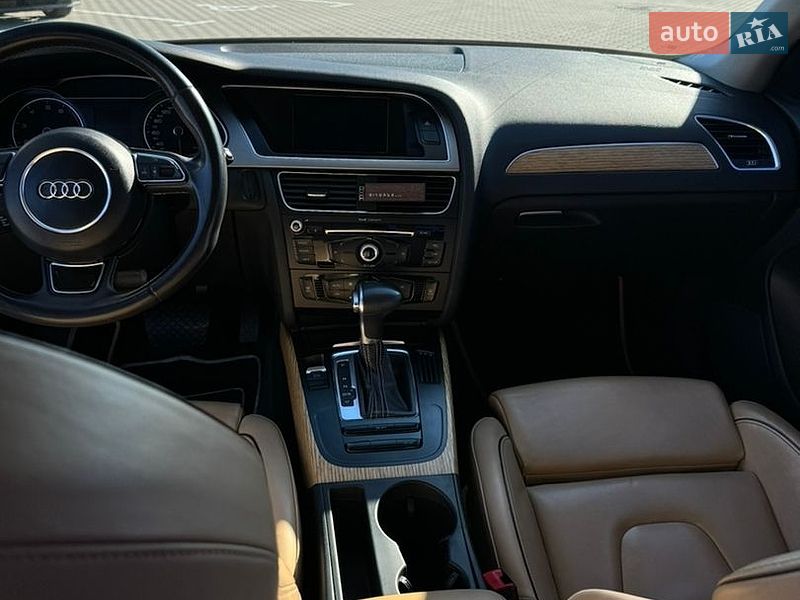 Седан Audi A4 2012 в Вінниці