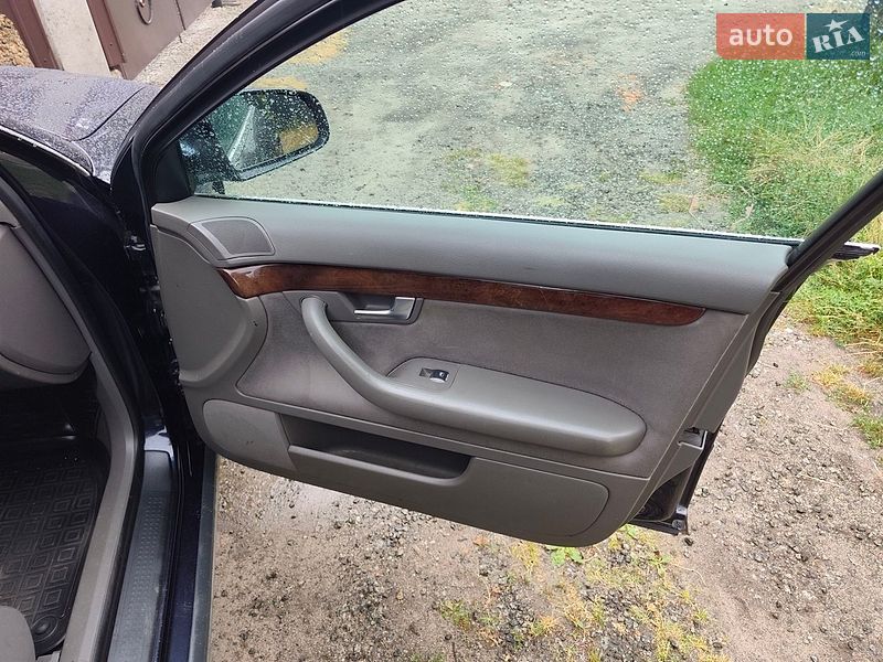 Универсал Audi A4 2003 в Малине