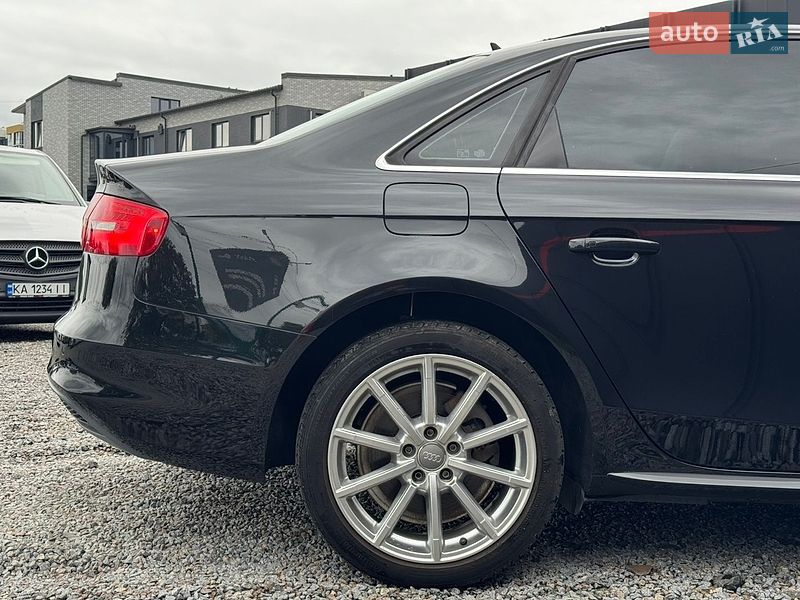 Седан Audi A4 2013 в Луцьку