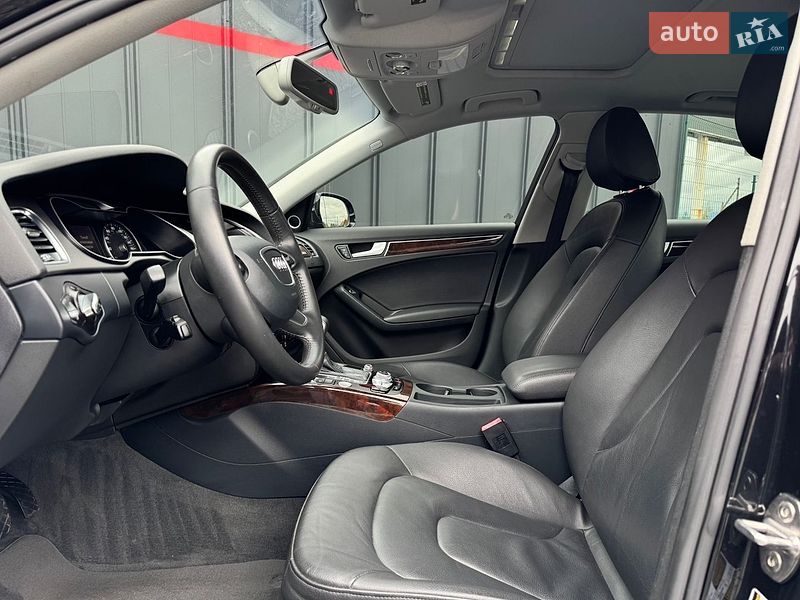 Седан Audi A4 2013 в Луцьку