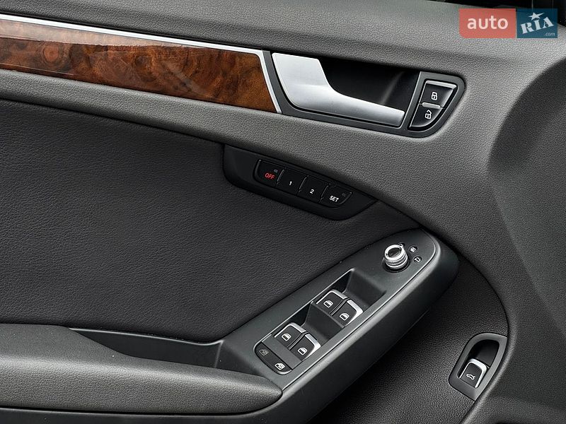 Седан Audi A4 2013 в Луцьку