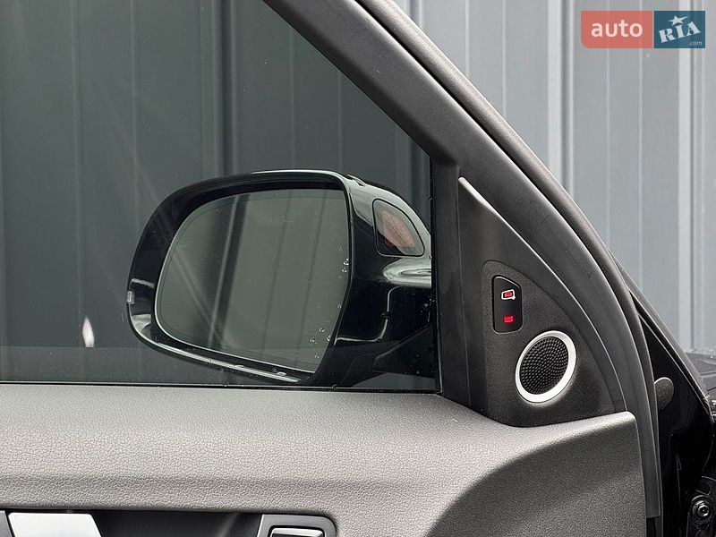 Седан Audi A4 2013 в Луцьку